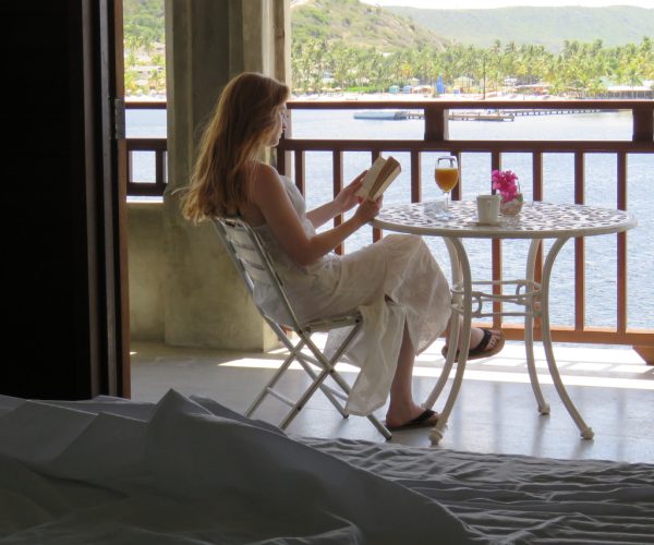 42F3DB62-1961-4DE2-8551-C83F954F15B5_1_105_c